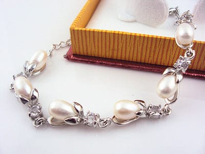 Pearl bracelet pearl jewelry bracelet - Dazora Jewels  - Dazora Jewels 