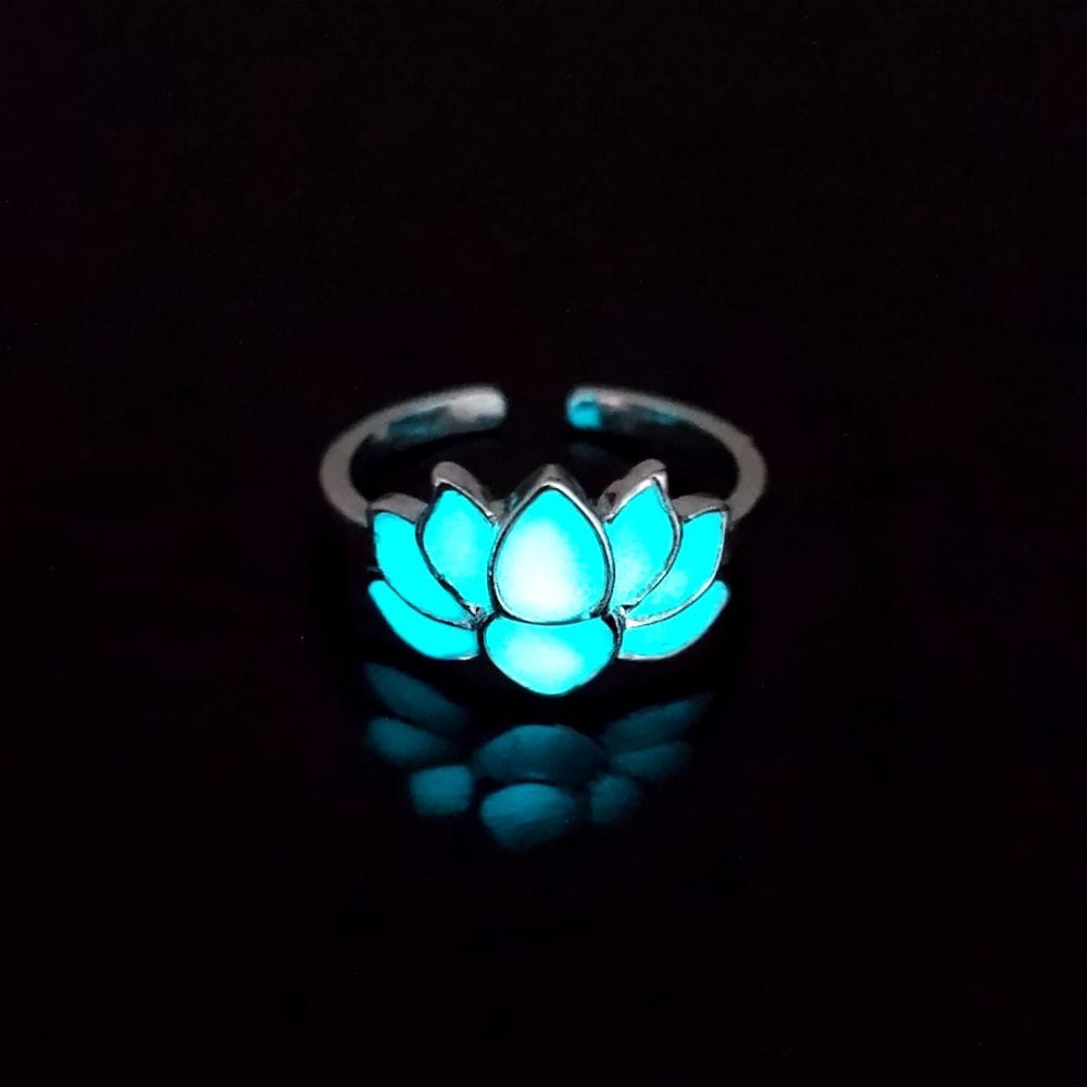 Non-fading Luminous Lotus Ring Yoga Energy Luminous - Dazora Jewels  - Dazora Jewels 